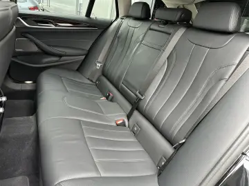 530e Touring xDrive Luxury NAV+LASER+HUD+H&K+ACC