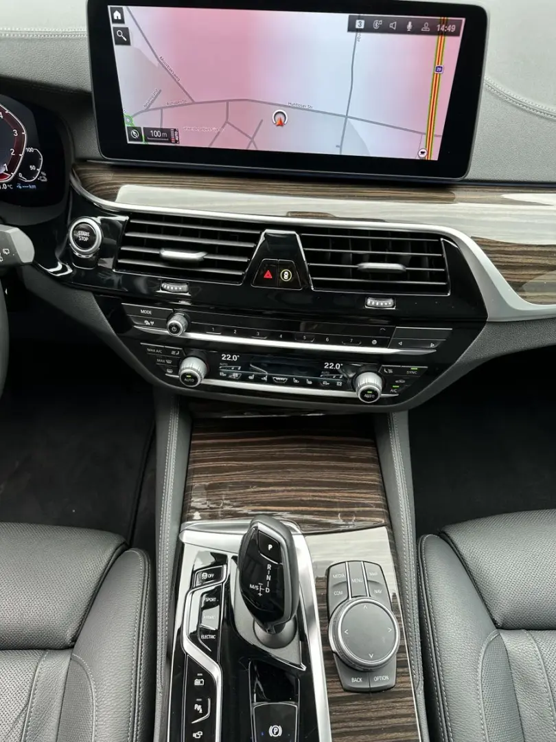530e Touring xDrive Luxury NAV+LASER+HUD+H&K+ACC
