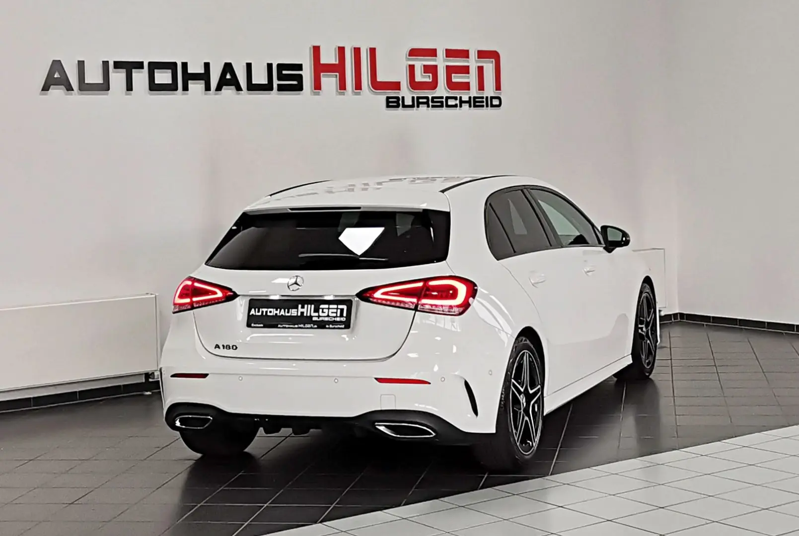 A 180 AMG 7G*R.Kamera*AmbienteBel*Navi*SHZ*LED