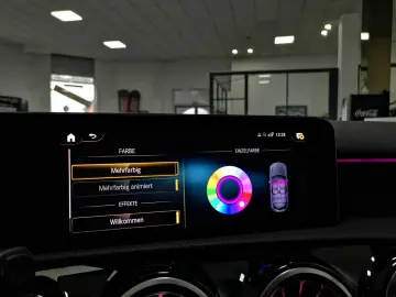 A 180 AMG 7G*R.Kamera*AmbienteBel*Navi*SHZ*LED