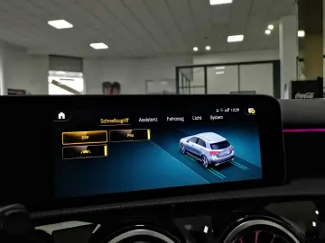 A 180 AMG 7G*R.Kamera*AmbienteBel*Navi*SHZ*LED