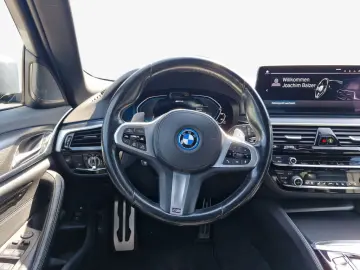 530e xDrive Touring Aut. Laser Head-Up Pano AHK