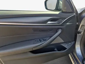 530e xDrive Touring Aut. Laser Head-Up Pano AHK