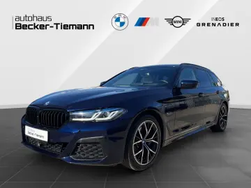 530e xDrive Touring M-Sport AHK Laser HUD DrivAs