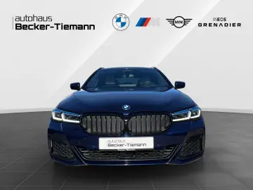 530e xDrive Touring M-Sport AHK Laser HUD DrivAs