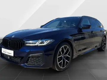 530e xDrive Touring M-Sport AHK Laser HUD DrivAs