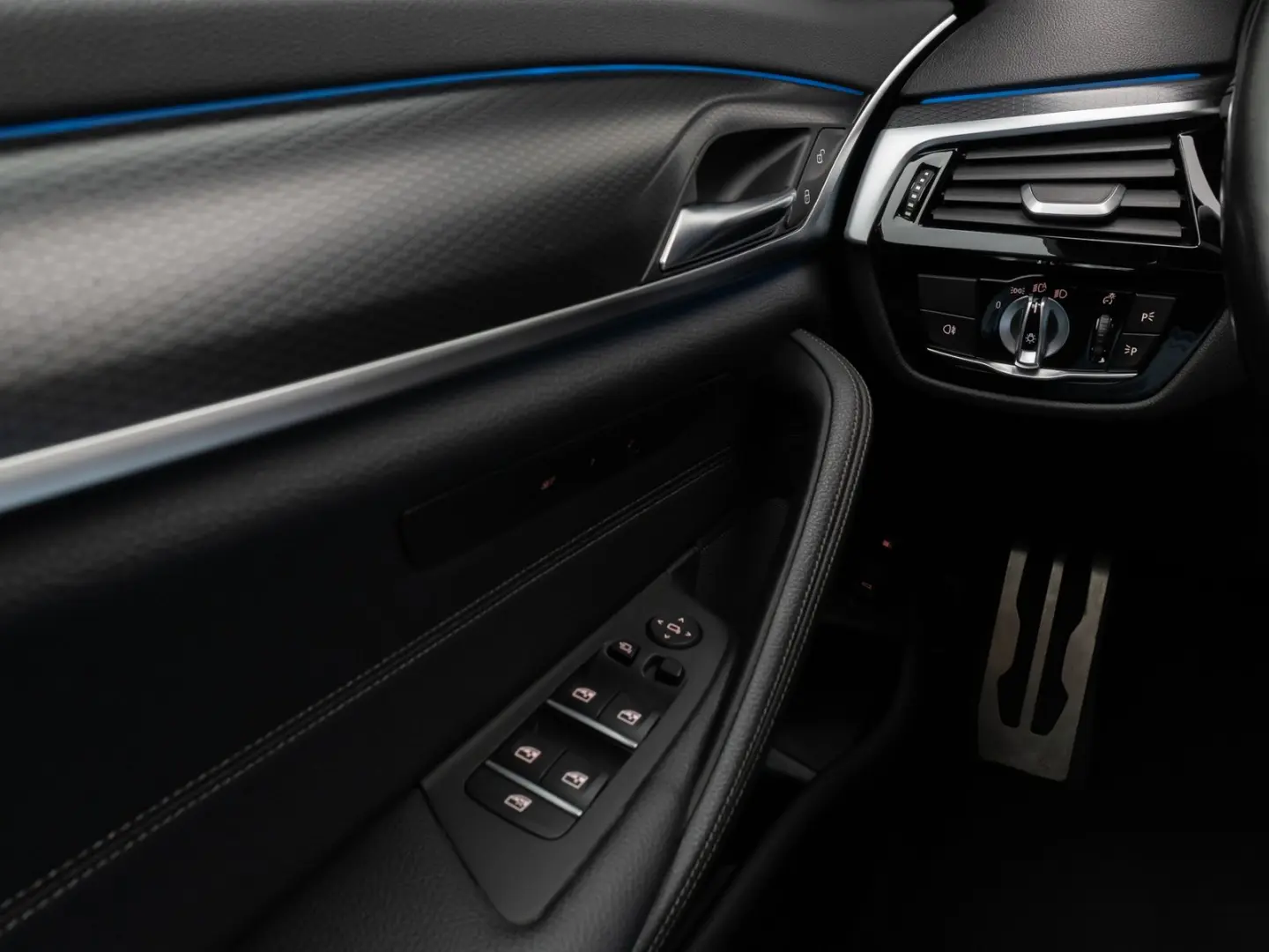530e xD M Sport Panorama Laser 360°HUD DAB H/K