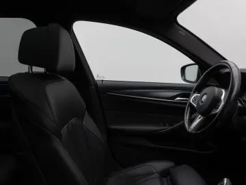 530e xD M Sport Panorama Laser 360°HUD DAB H/K