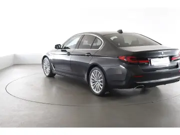 545 e xDrive Luxury Line Harman Kardon Gestikste