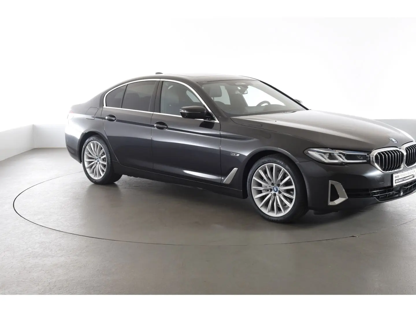 545 e xDrive Luxury Line Harman Kardon Gestikste