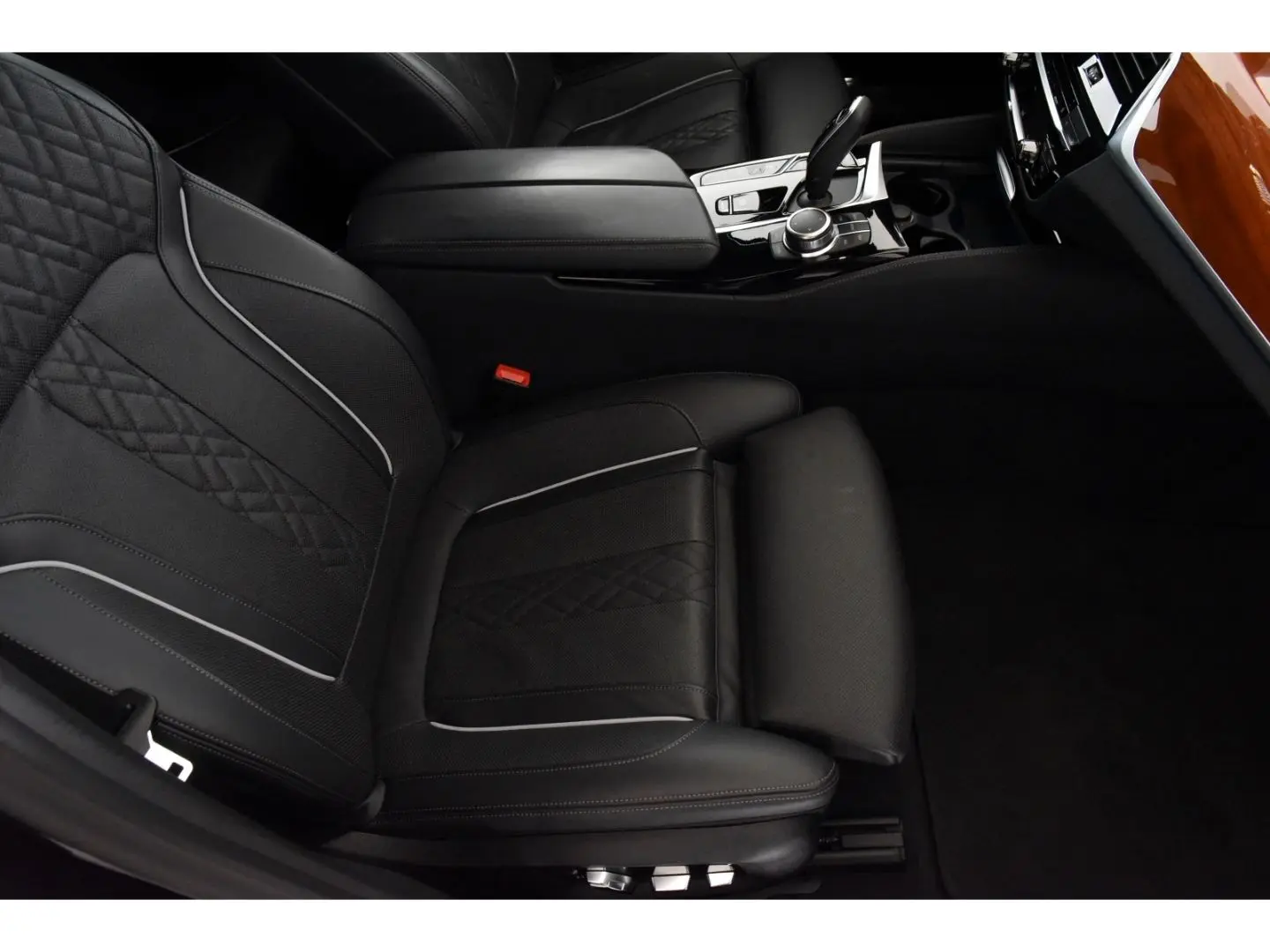 545 e xDrive Luxury Line Harman Kardon Gestikste