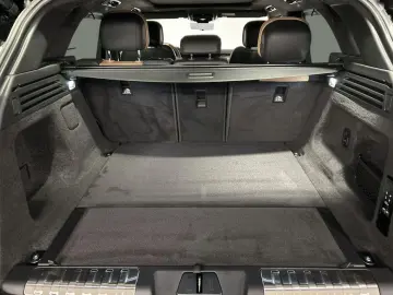 Range Rover Sport D300 Dynamic HSE