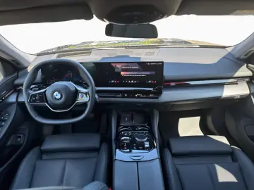 520d xDrive Touring/Ventilation/360/HarmanKardon