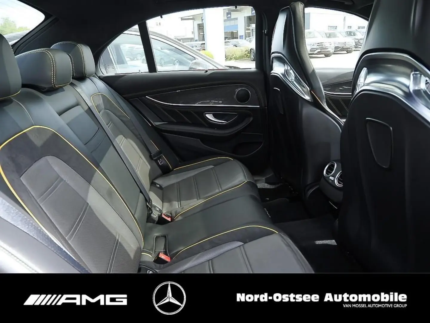 Mercedes-Benz E 63 S AMG 4M PANO WIDE LED