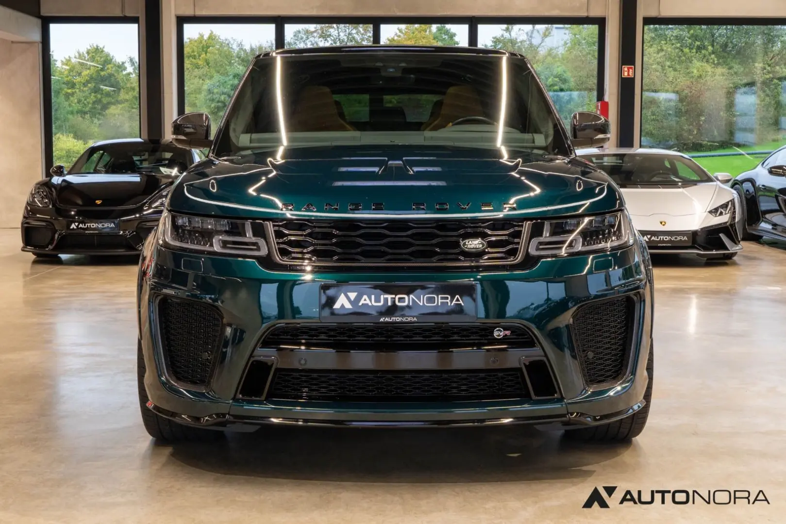 Range Rover Sport SVR Carbon Soft-Close Pano