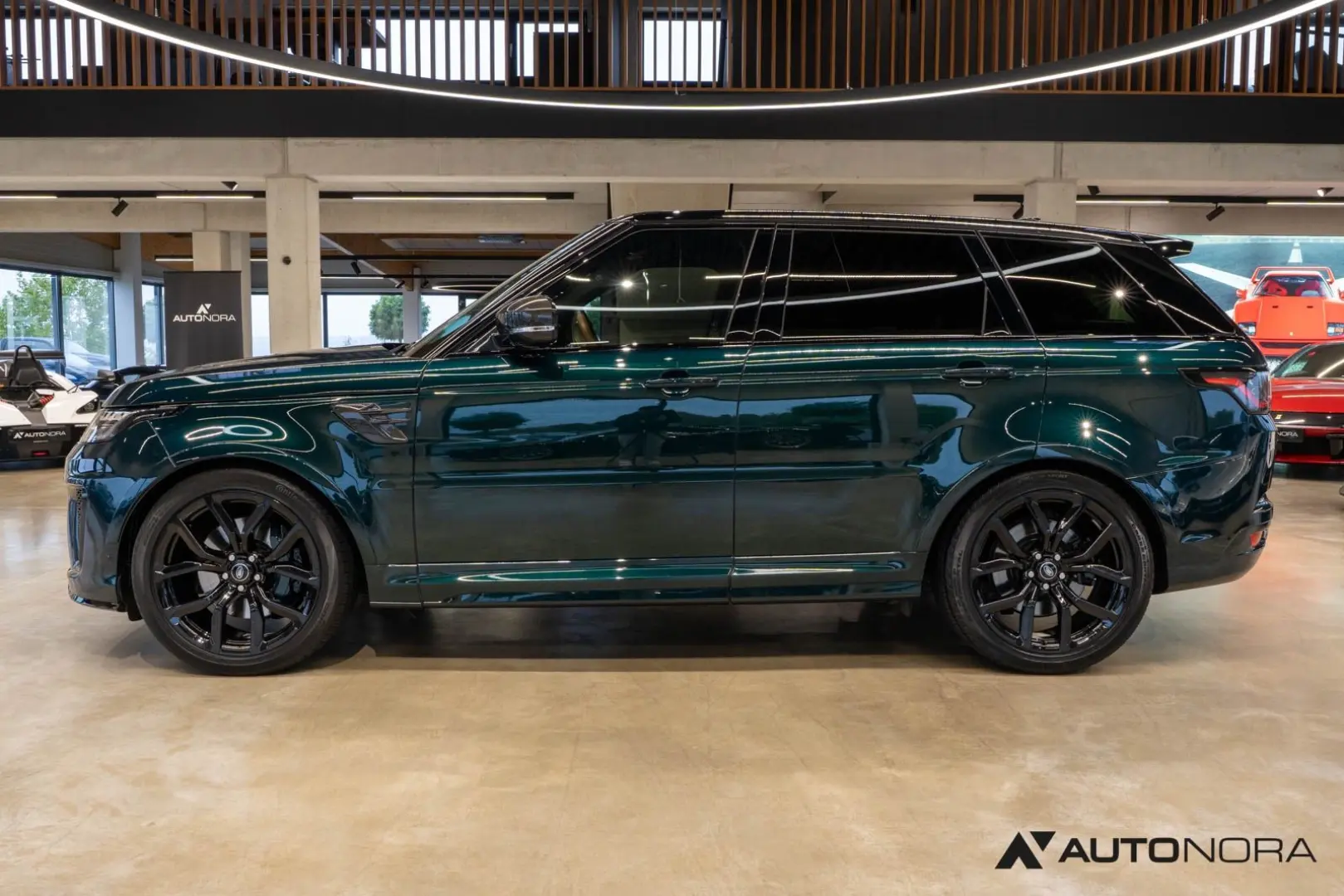 Range Rover Sport SVR Carbon Soft-Close Pano