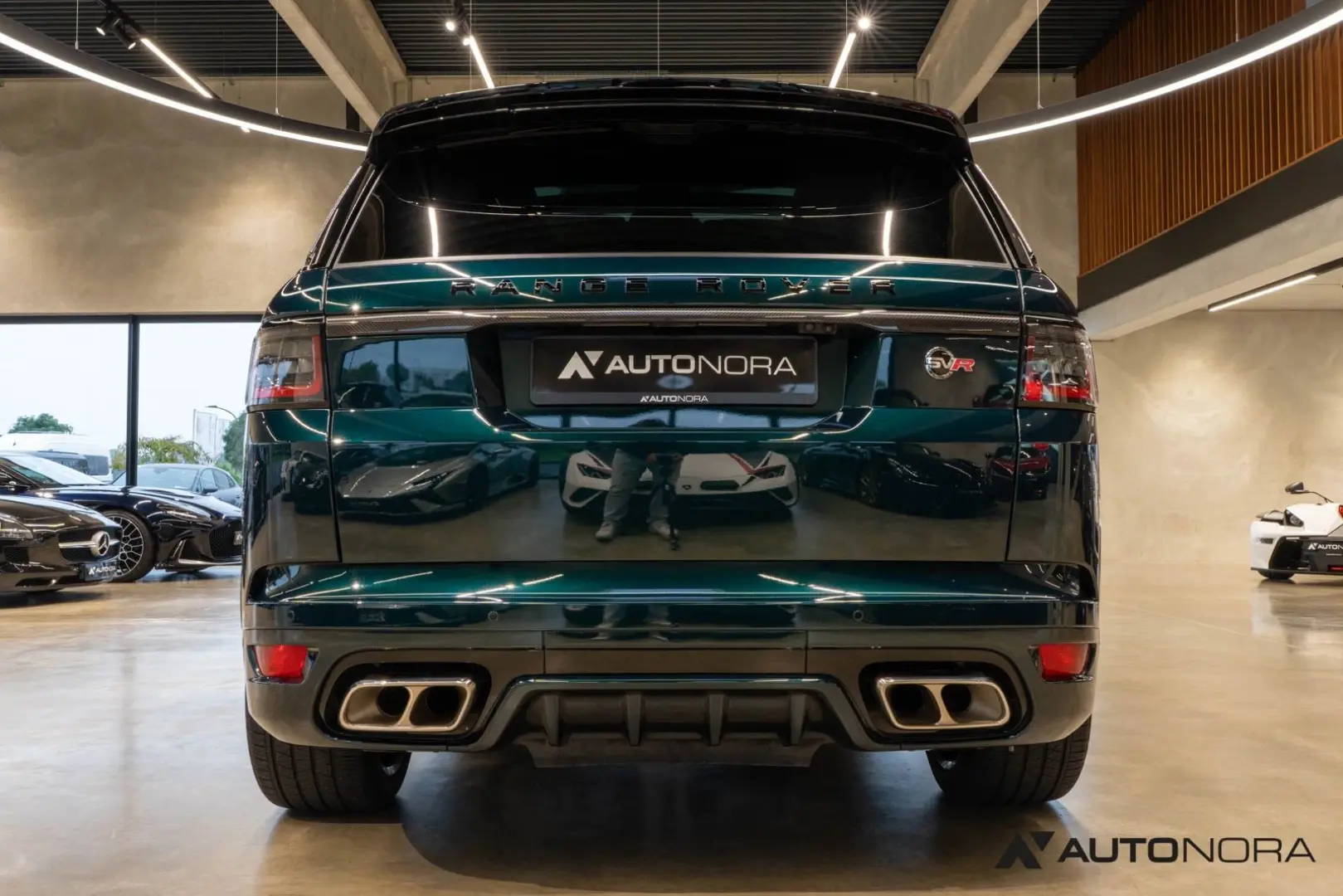 Range Rover Sport SVR Carbon Soft-Close Pano