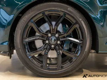 Range Rover Sport SVR Carbon Soft-Close Pano