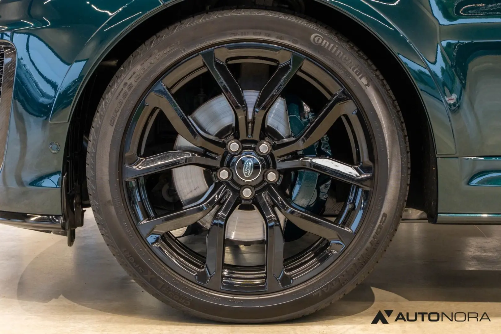 Range Rover Sport SVR Carbon Soft-Close Pano