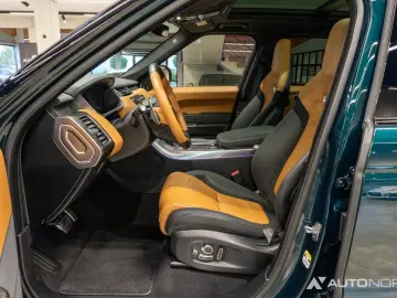 Range Rover Sport SVR Carbon Soft-Close Pano