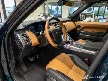 Range Rover Sport SVR Carbon Soft-Close Pano