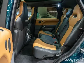Range Rover Sport SVR Carbon Soft-Close Pano