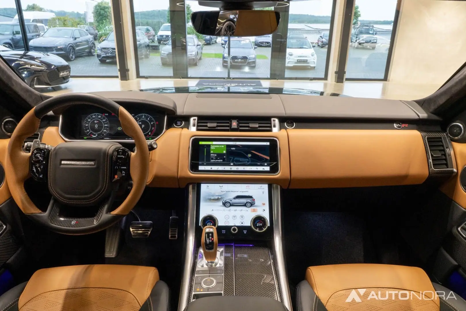 Range Rover Sport SVR Carbon Soft-Close Pano