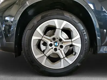 X1 xDRIVE 20d xLine 18''LC PROF HuD 360°AHK SPOR