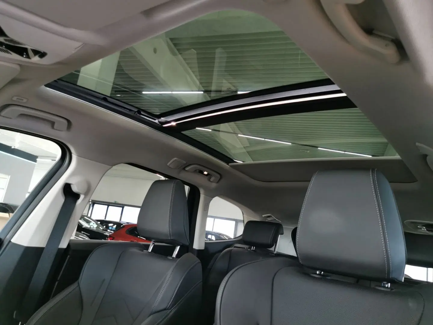 X1 xDRIVE 20d xLine 18''LC PROF HuD 360°AHK SPOR