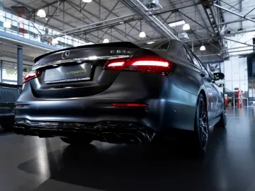 Mercedes-Benz E 63 S AMG - Final Edition 1 of 999