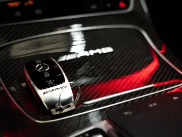 Mercedes-Benz E 63 S AMG - Final Edition 1 of 999