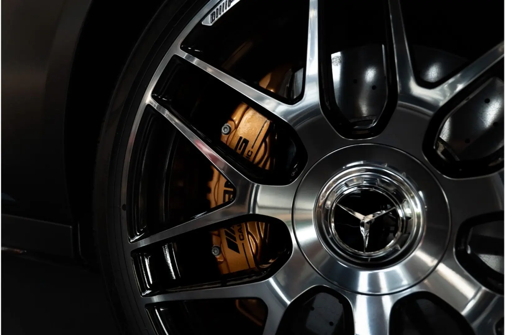 Mercedes-Benz E 63 S AMG - Final Edition 1 of 999