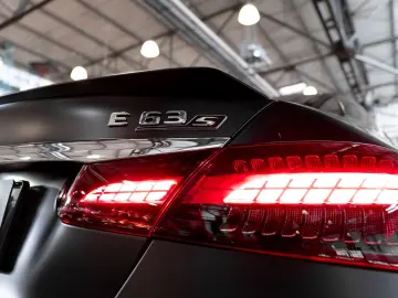 Mercedes-Benz E 63 S AMG - Final Edition 1 of 999