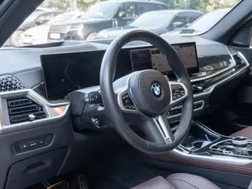 X5 M60i M SPORT; Panorami, 360°,22