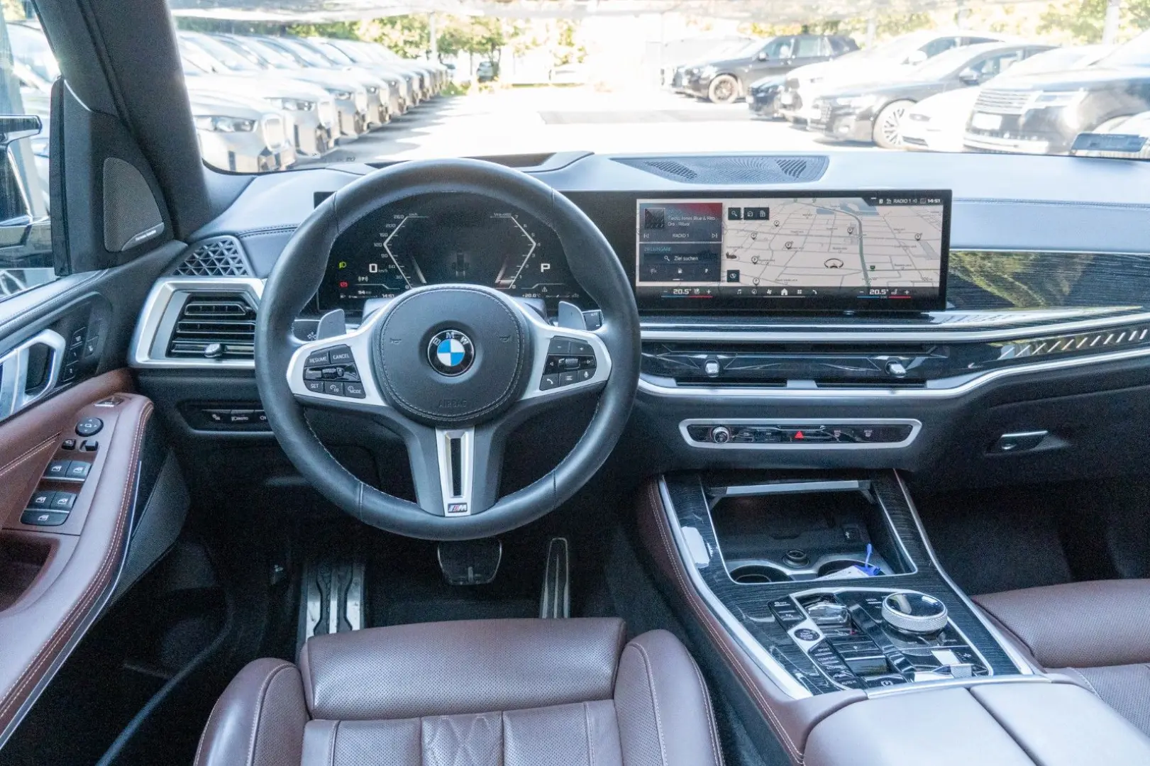 X5 M60i M SPORT; Panorami, 360°,22