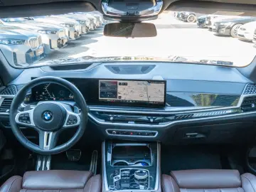 X5 M60i M SPORT; Panorami, 360°,22