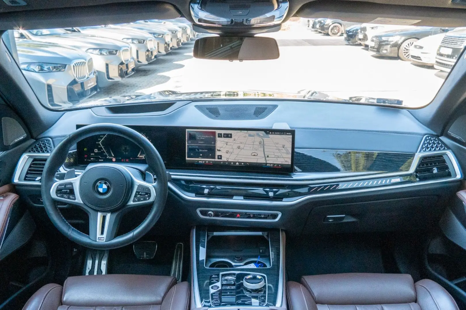 X5 M60i M SPORT; Panorami, 360°,22