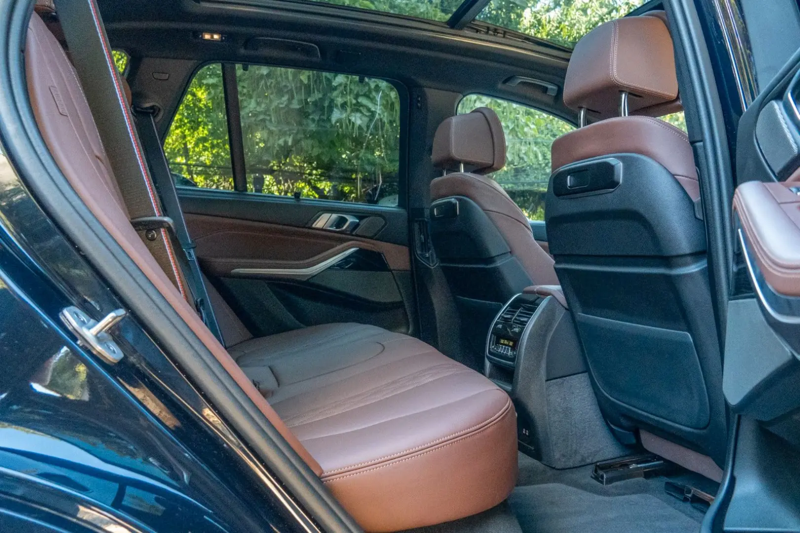 X5 M60i M SPORT; Panorami, 360°,22