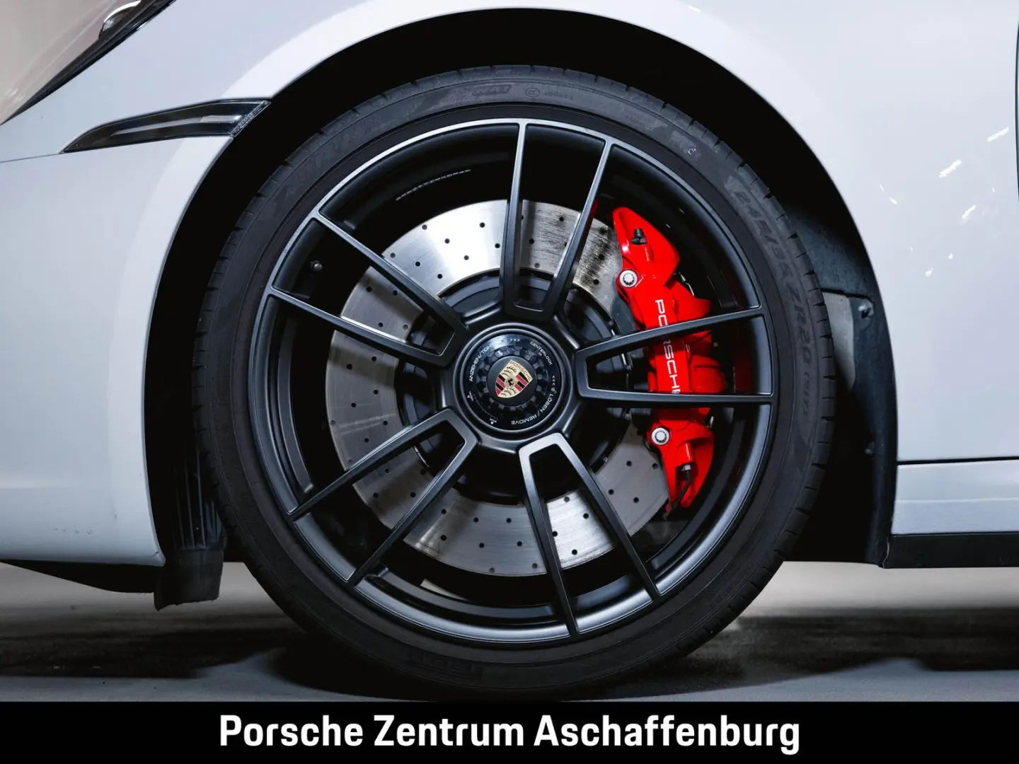 911 Targa 4 GTS Hinterachslenkung 18 Wege Nachts