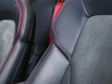 911 Targa 4 GTS Hinterachslenkung 18 Wege Nachts
