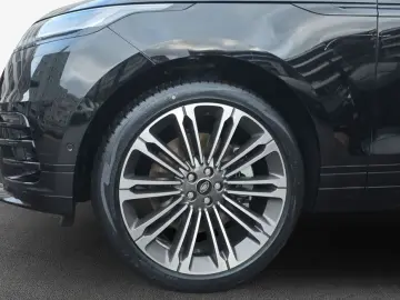 Range Rover Velar D300 Dynamic HSE
