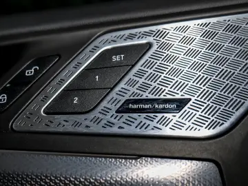 X1 sDrive20i M Sport HUD PANO RFK NAVI LED DAB