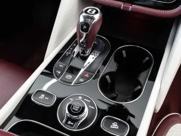 Bentayga S V8 CARBON STYLING / NAIM / TOURING