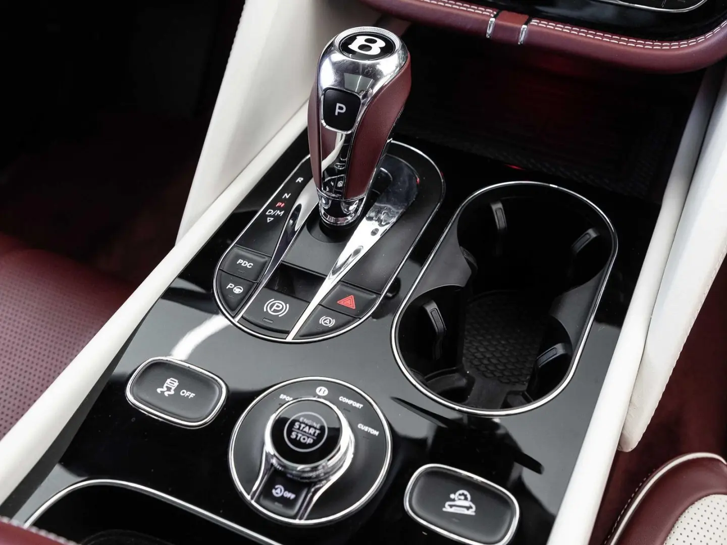 Bentayga S V8 CARBON STYLING / NAIM / TOURING