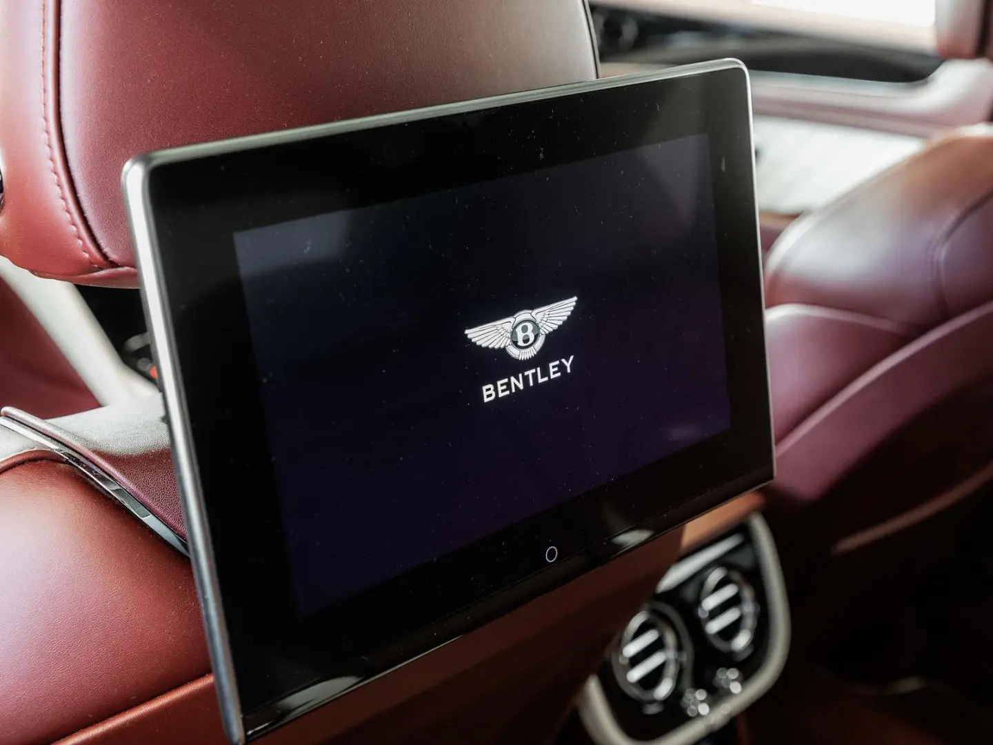Bentayga S V8 CARBON STYLING / NAIM / TOURING