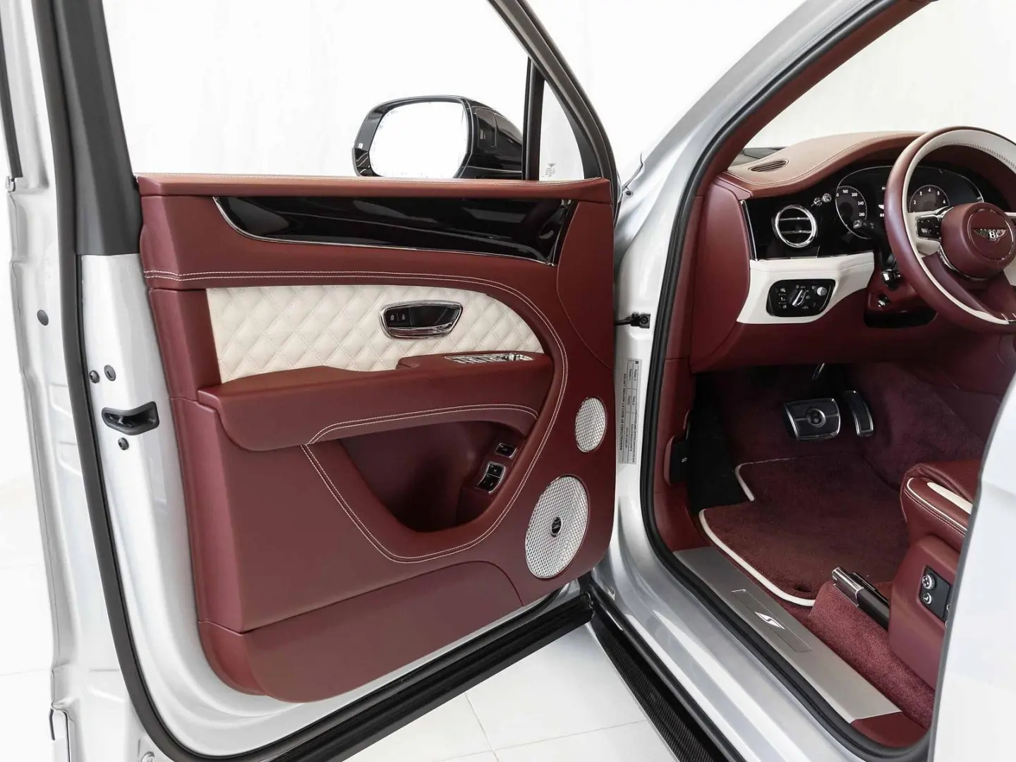 Bentayga S V8 CARBON STYLING / NAIM / TOURING