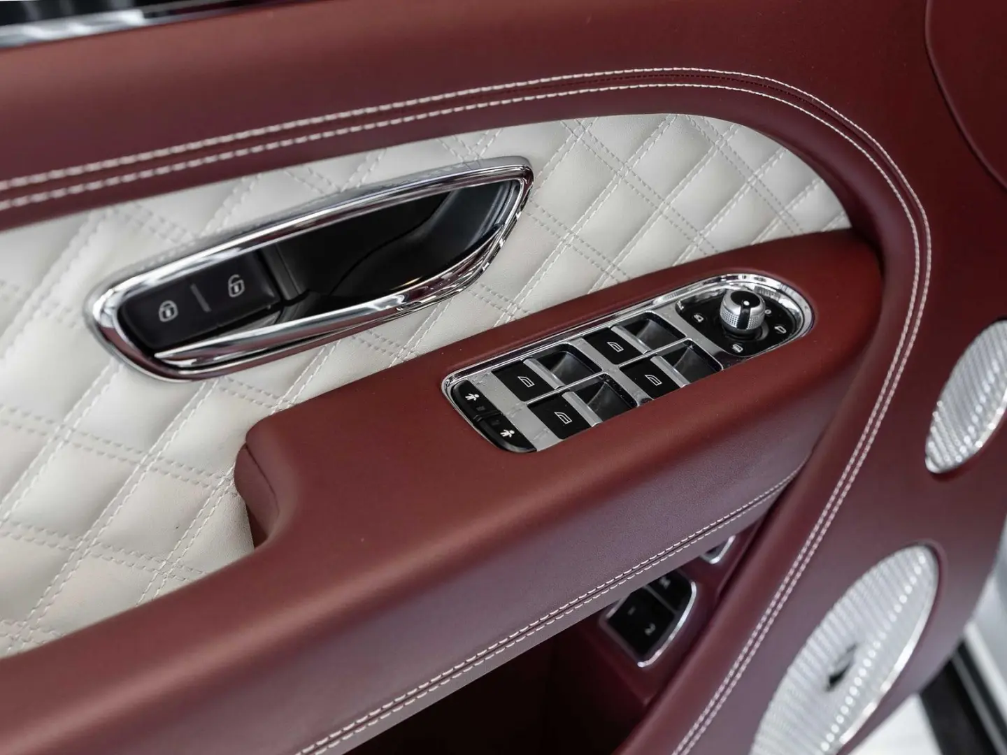 Bentayga S V8 CARBON STYLING / NAIM / TOURING