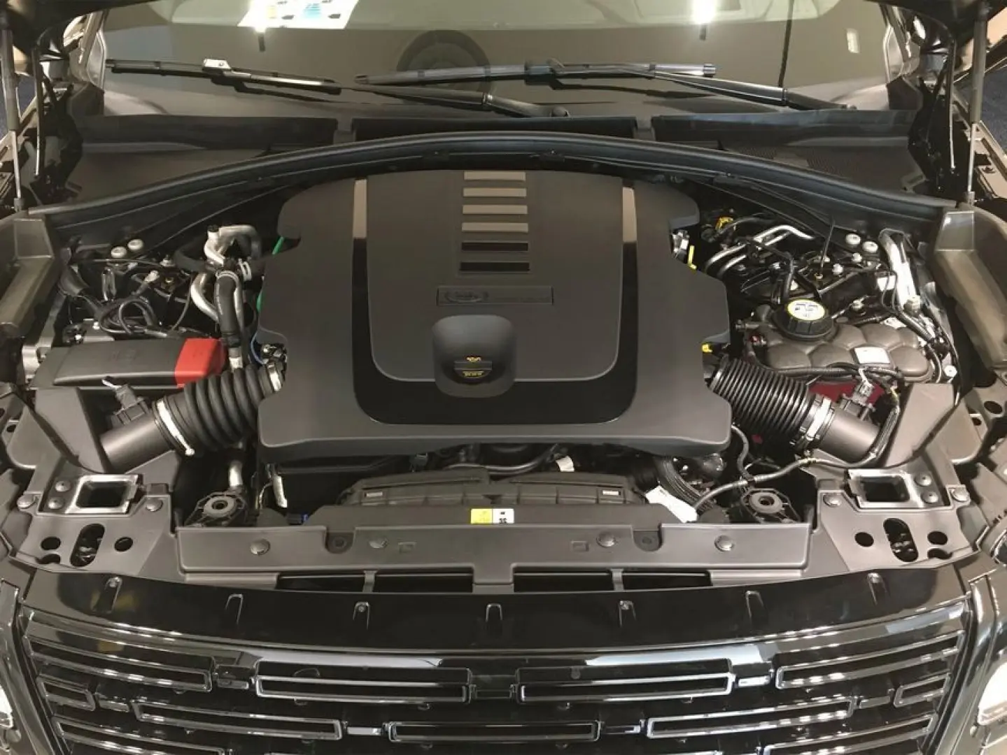 Range Rover Velar D300 Autobiography