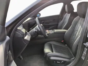 520d xD Tour M SPORT DAProf 360° AHK H/K