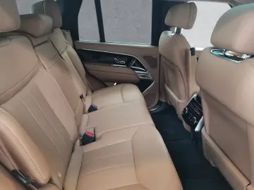 Range Rover P530 Autobiography